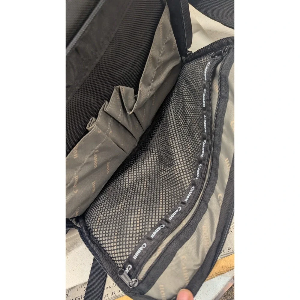 Camera Canon Camera Bag Travel Shoulder Strap Several Pockets Metal Clips